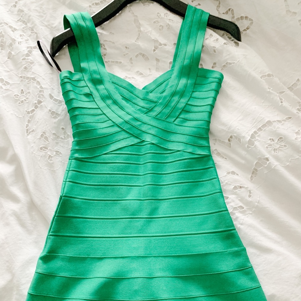 💯Authentic Hervé Leger Elisha Bandage dress XS - Picture 13 of 13